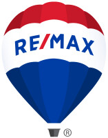 Re/max by the gulf